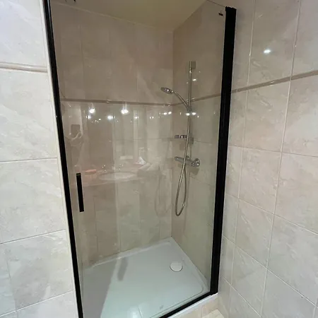 Ecurie Des Charmes A 5 Minutes De La *