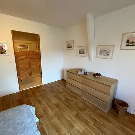 Ecurie Des Charmes A 5 Minutes De La *