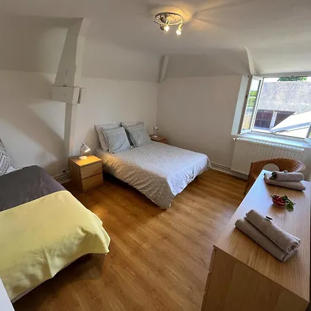 Ecurie Des Charmes A 5 Minutes De La Holiday home Merville-Franceville-Plage