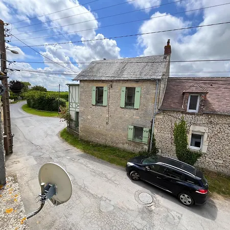 Holiday home Ecurie Des Charmes A 5 Minutes De La