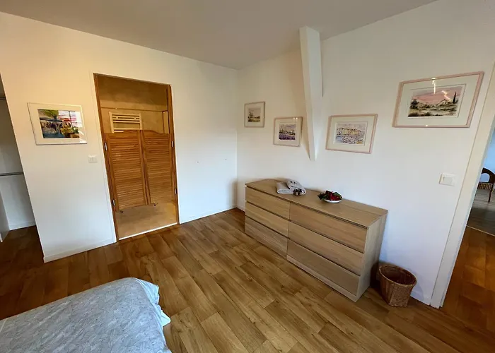 Ecurie Des Charmes A 5 Minutes De La *