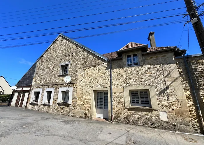 Ecurie Des Charmes A 5 Minutes De La *